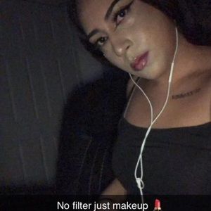 Meet your Posher, Noemi